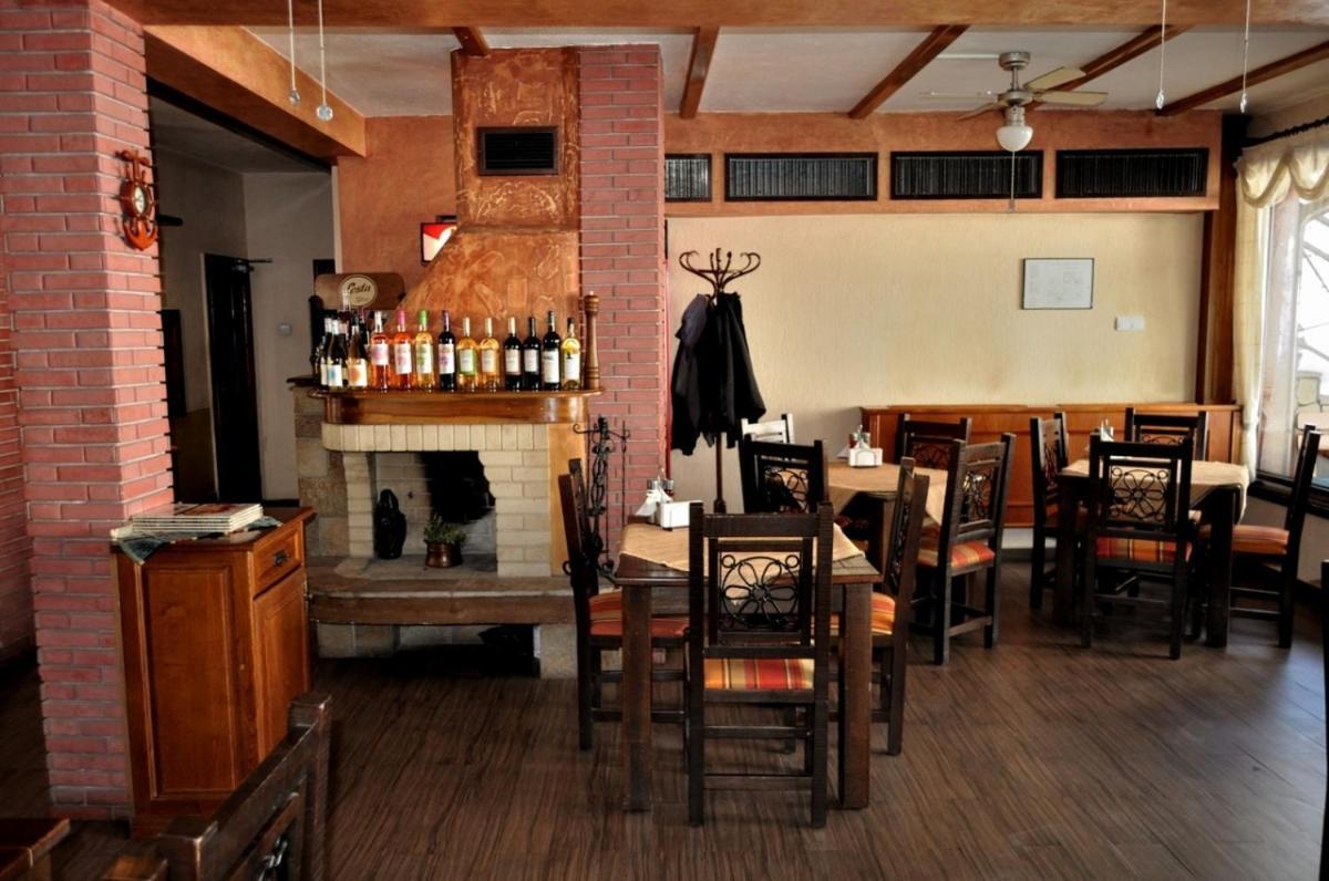 Spartak Family Hotel スモーリャン エクステリア 写真