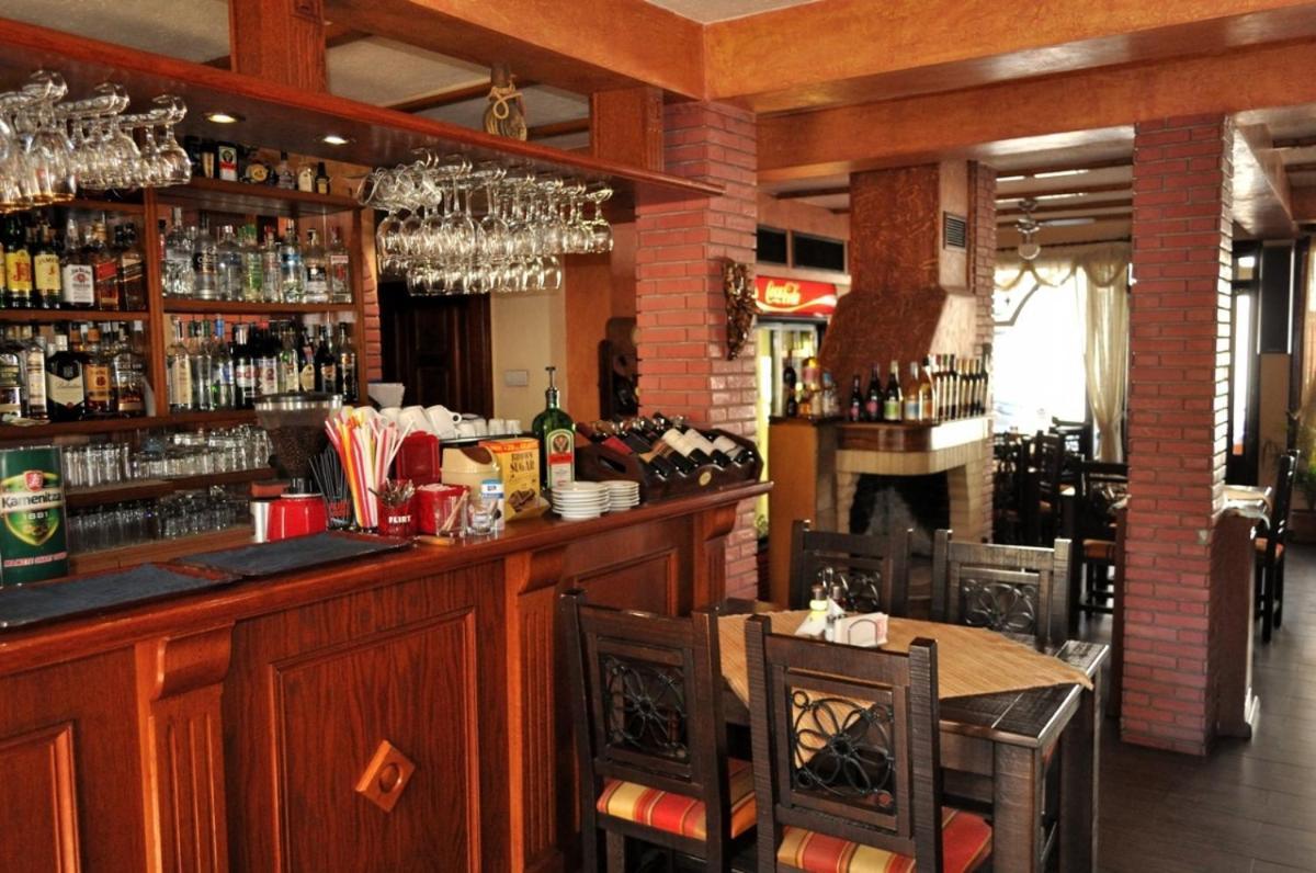 Spartak Family Hotel スモーリャン エクステリア 写真