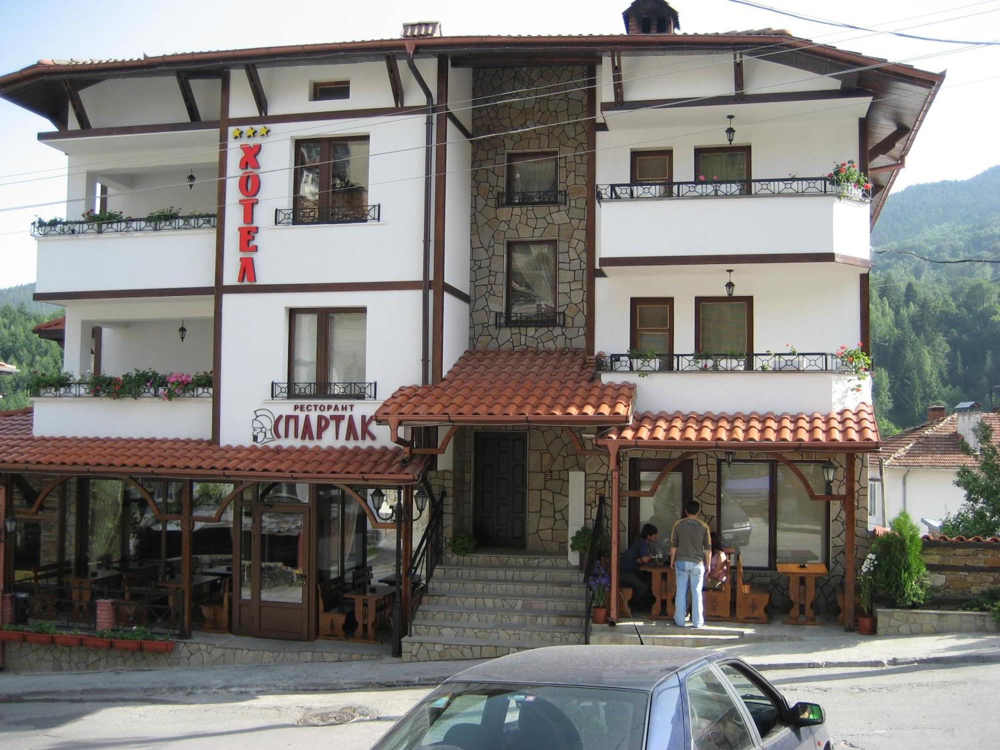 Spartak Family Hotel スモーリャン エクステリア 写真